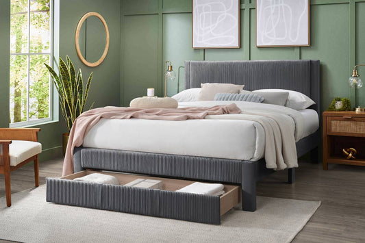 New Queen Bed 9658